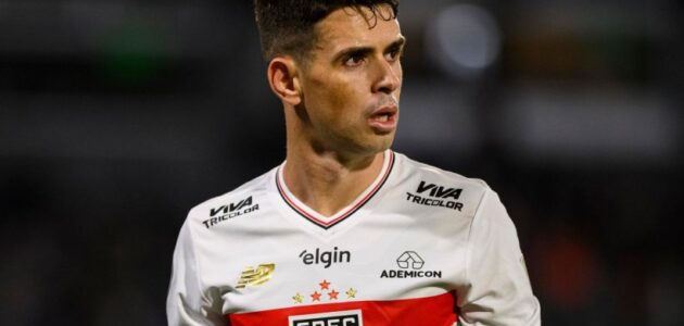 أوسكار يقترب من الاعتزال بسبب حالته الصحية المتمثلة بالإغماء الوعائي المبهمي