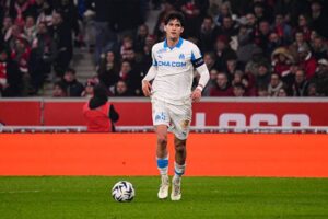 أتلتيكو مدريد يستهدف ليوناردو باليردي لتعزيز دفاعاته في سوق الشتاء